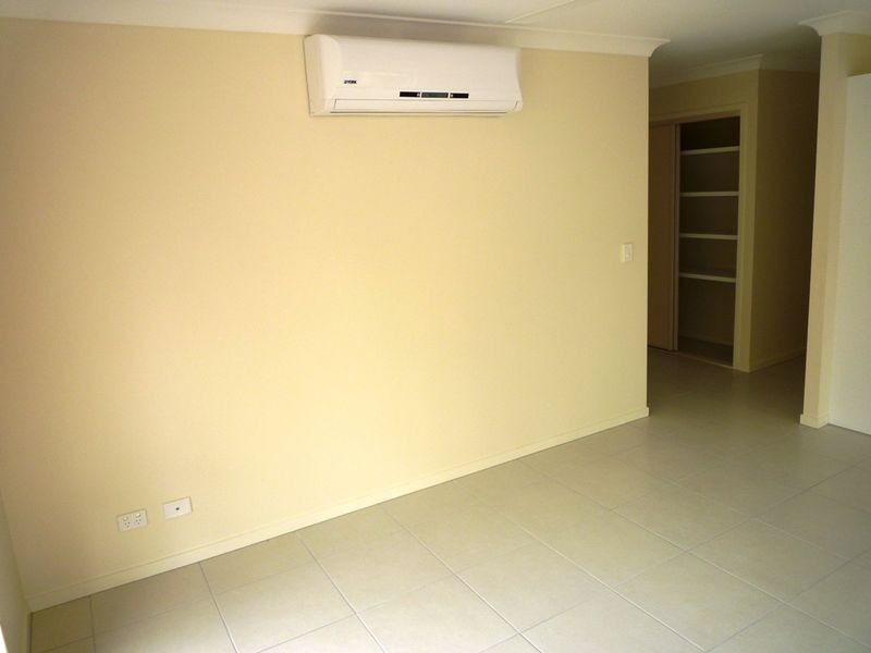 2/23a Shelley Street, Brassall QLD 4305