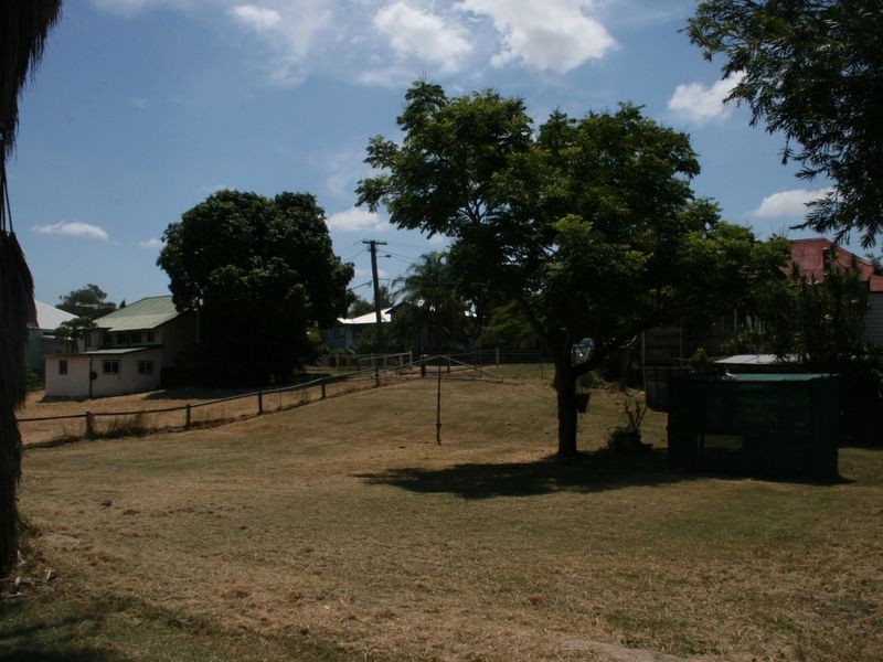 34 Bergin Street, Booval QLD 4304