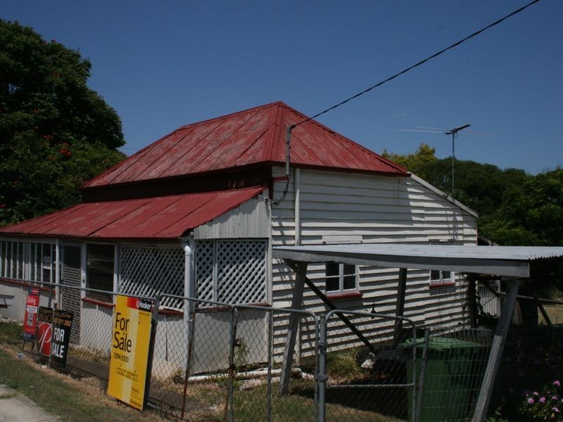 34 Bergin Street, Booval QLD 4304