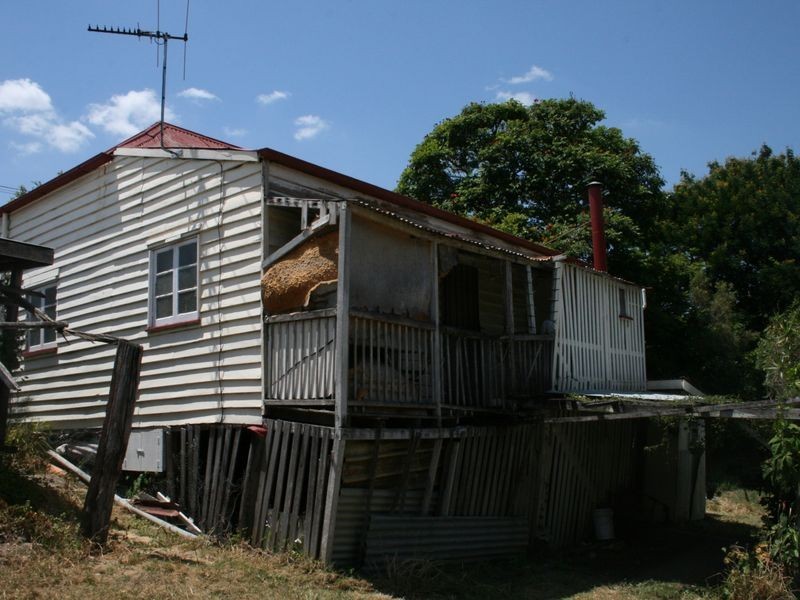 34 Bergin Street, Booval QLD 4304