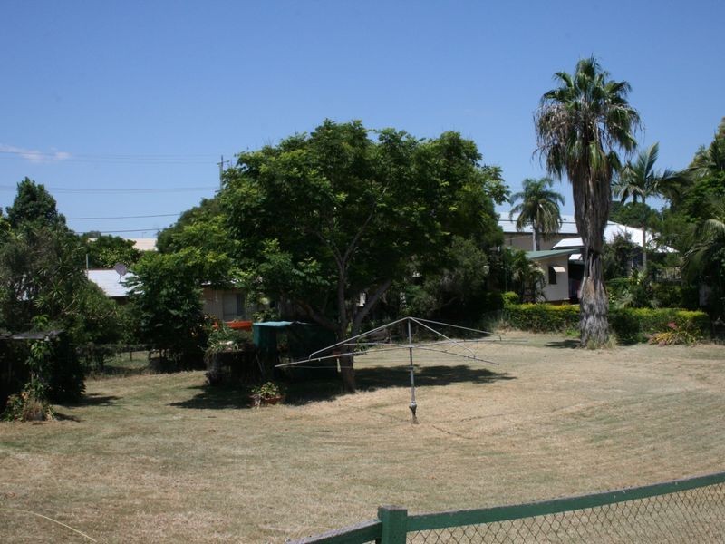 34 Bergin Street, Booval QLD 4304