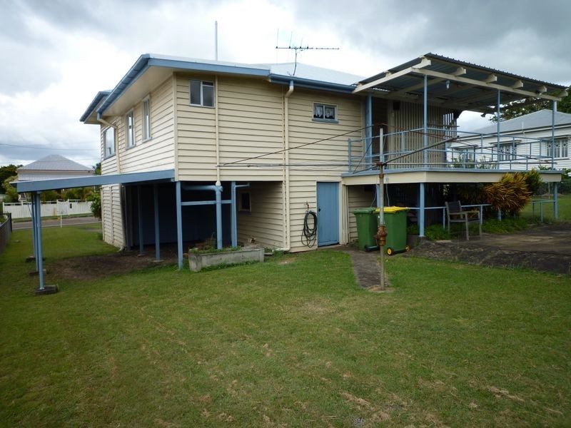 24 Grange Road, Silkstone QLD 4304