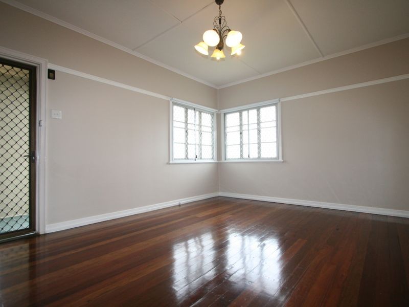 35 Ferrett Street Sadliers Crossing, Ipswich QLD 4305