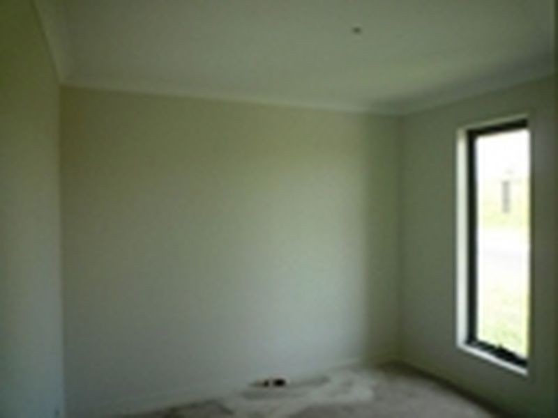 135 Sarah Dr, Yamanto QLD 4305