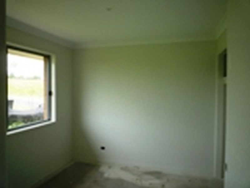 135 Sarah Dr, Yamanto QLD 4305