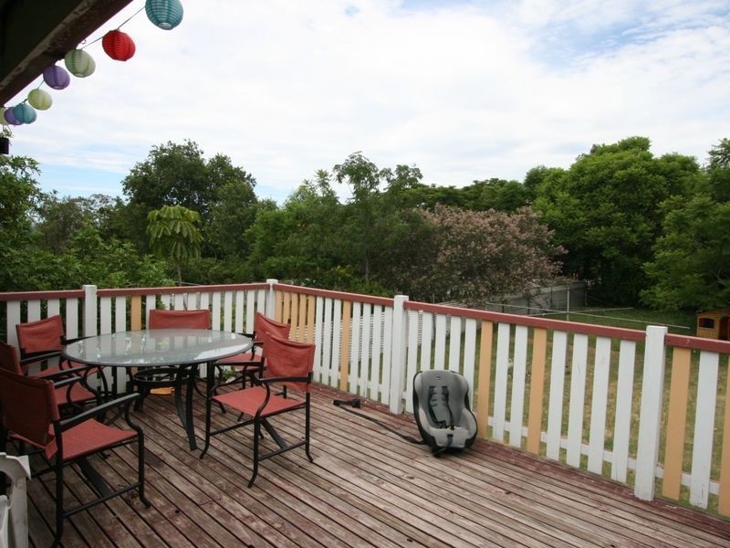 27 Alexandra  Street, Booval QLD 4304