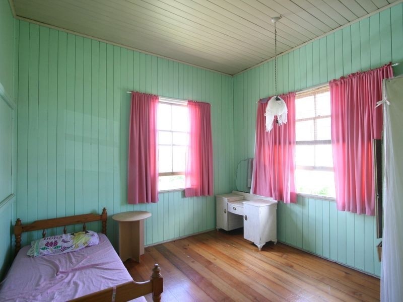 27 Alexandra  Street, Booval QLD 4304