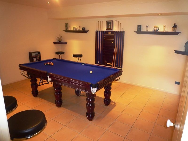 8 Chestunut Drive, Flinders View QLD 4305