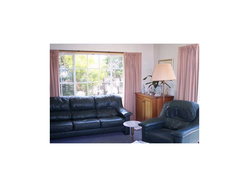 42 Gordon Street, Swansea TAS 7190