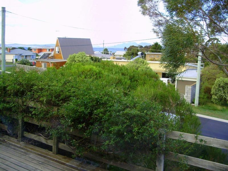 1 Sunny View Avenue, Swansea TAS 7190