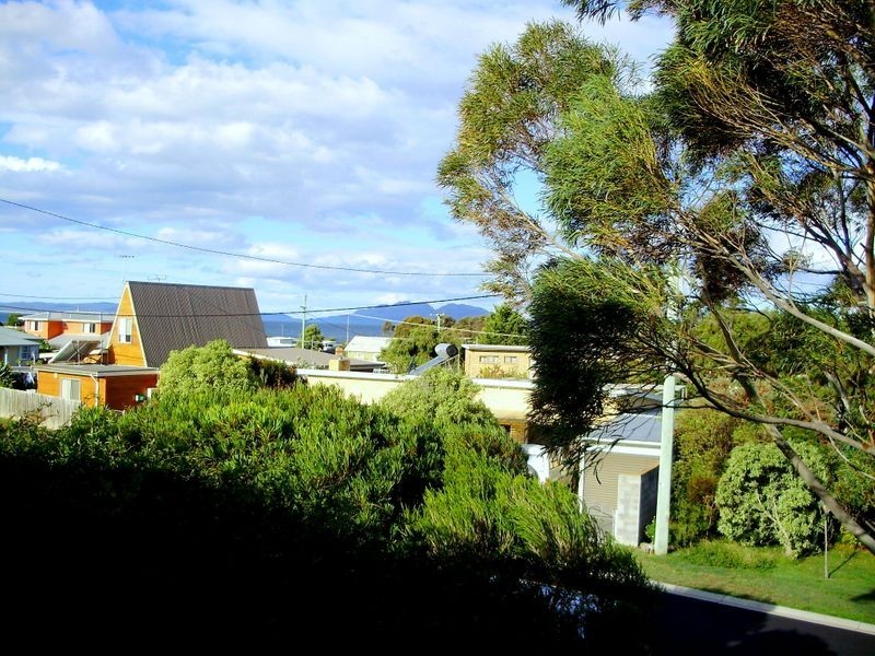 1 Sunny View Avenue, Swansea TAS 7190