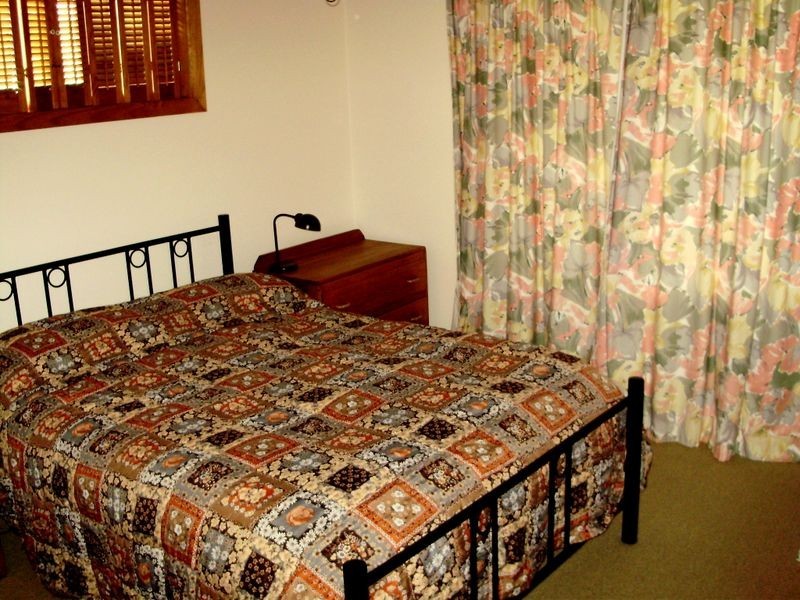 24 Harold Street, Coles Bay TAS 7215