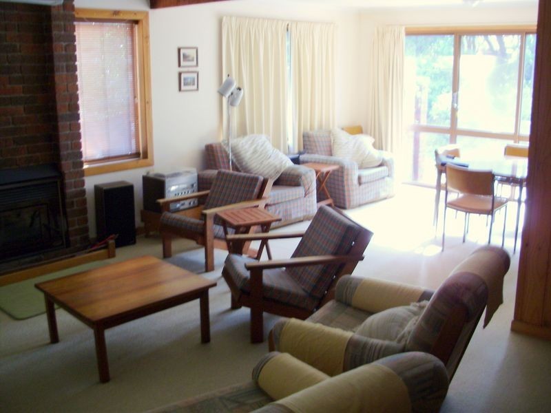 24 Harold Street, Coles Bay TAS 7215
