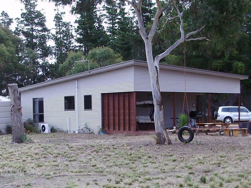 176 Cambria Drive, Swansea TAS 7190