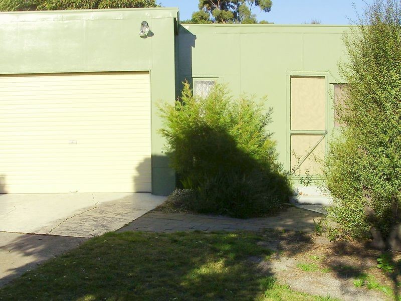 1 Royle Avenue, Coles Bay TAS 7215