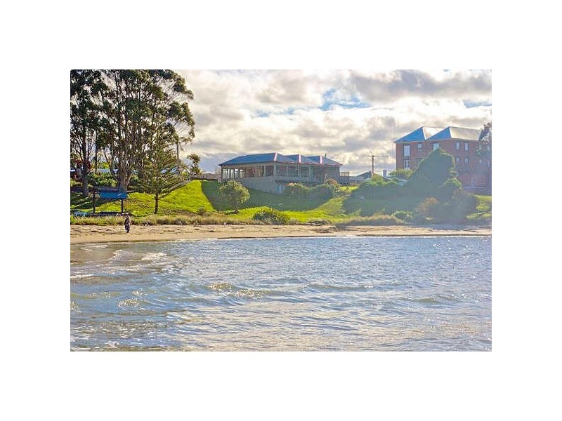 11 Franklin Street, Swansea TAS 7190