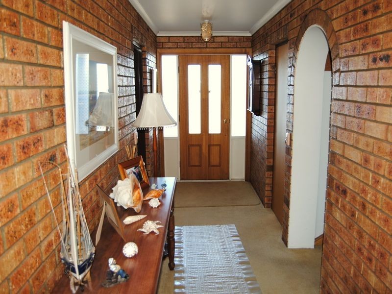 12 River Street, Swansea TAS 7190