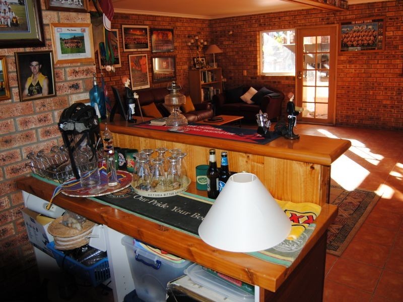 12 River Street, Swansea TAS 7190