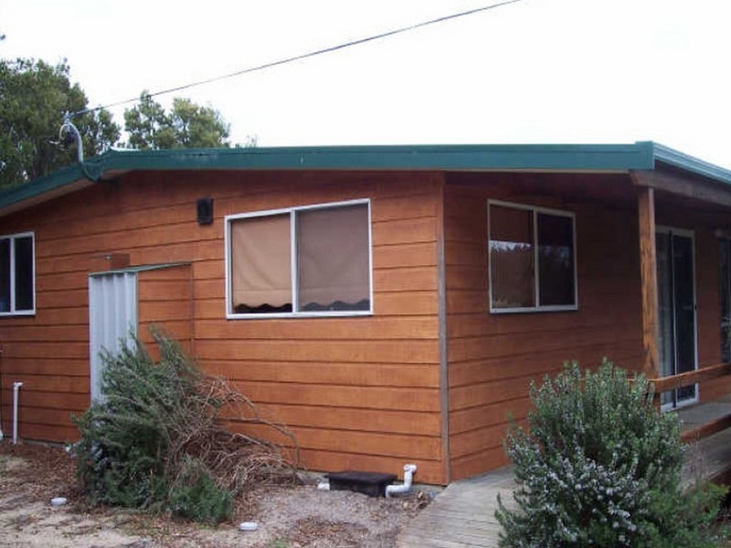 18 Freycinet  Drive, Coles Bay TAS 7215