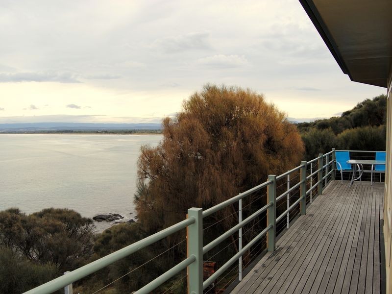 31 Oyster Bay Court, Coles Bay TAS 7215
