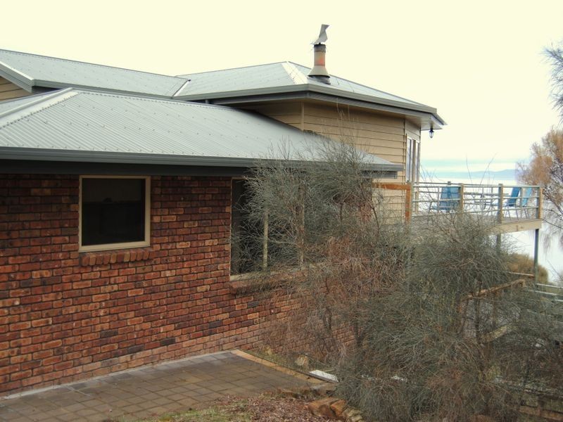 31 Oyster Bay Court, Coles Bay TAS 7215