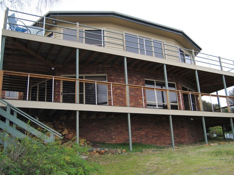 31 Oyster Bay Court, Coles Bay TAS 7215