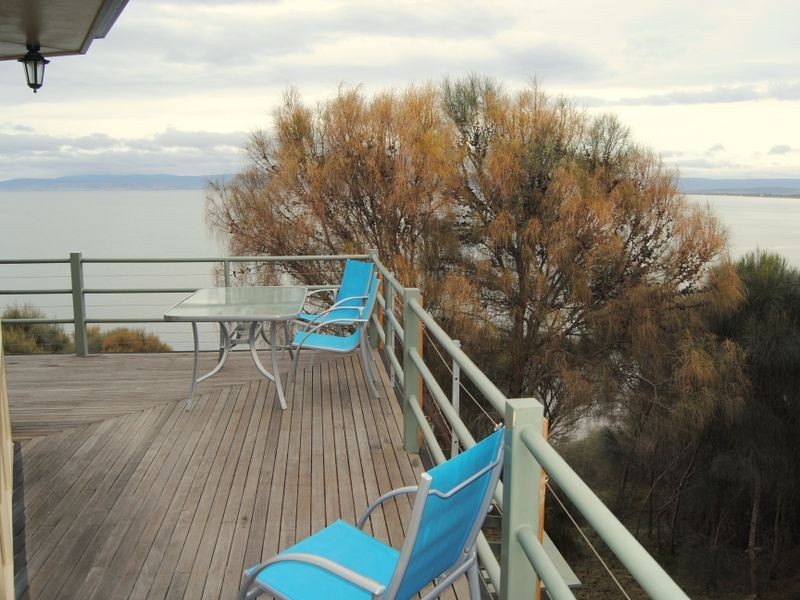 31 Oyster Bay Court, Coles Bay TAS 7215