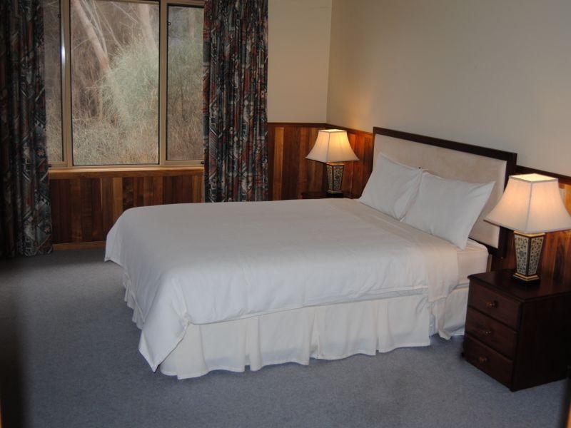 31 Oyster Bay Court, Coles Bay TAS 7215