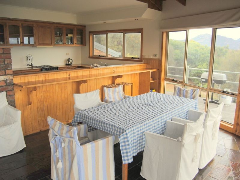 31 Oyster Bay Court, Coles Bay TAS 7215