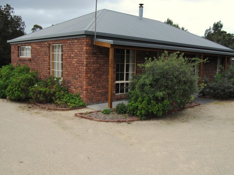 12 Hazards View Drive, Coles Bay TAS 7215