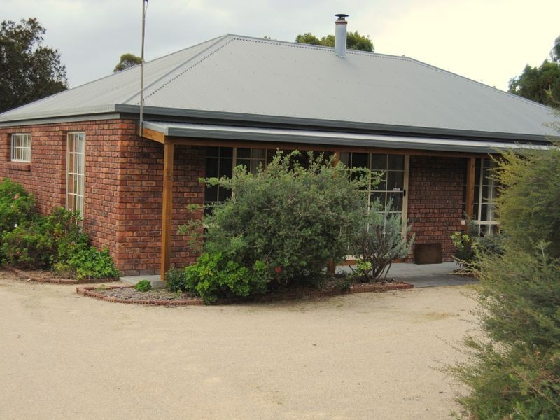 12 Hazards View Drive, Coles Bay TAS 7215