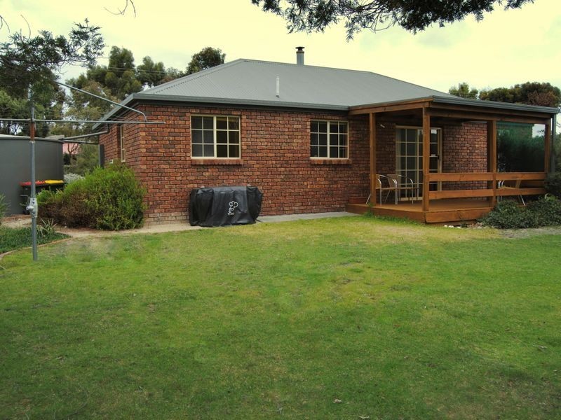 12 Hazards View Drive, Coles Bay TAS 7215