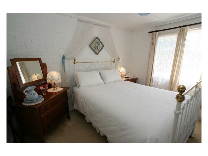 42 Gordon Street, Swansea TAS 7190