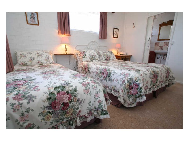 42 Gordon Street, Swansea TAS 7190