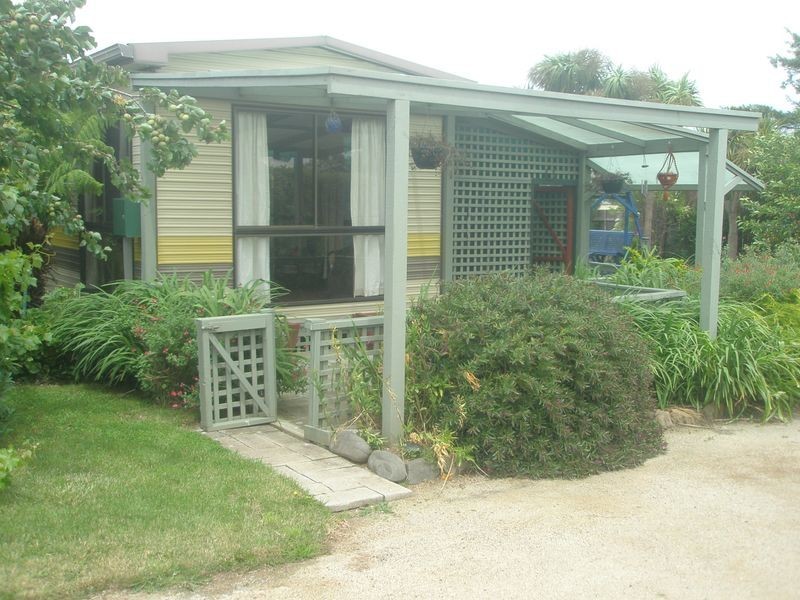 16 Shaw Street, Swansea TAS 7190