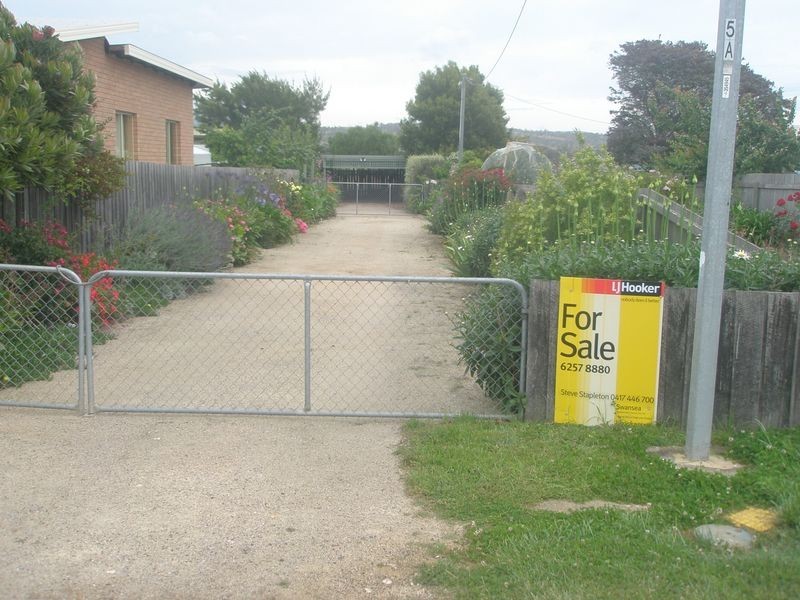 16 Shaw Street, Swansea TAS 7190