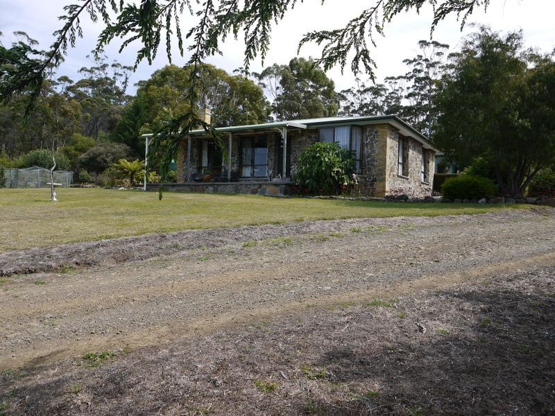 10505 Tasman Highway Little Swanport, Swansea TAS 7190
