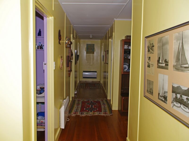 6 Victoria Street, Swansea TAS 7190