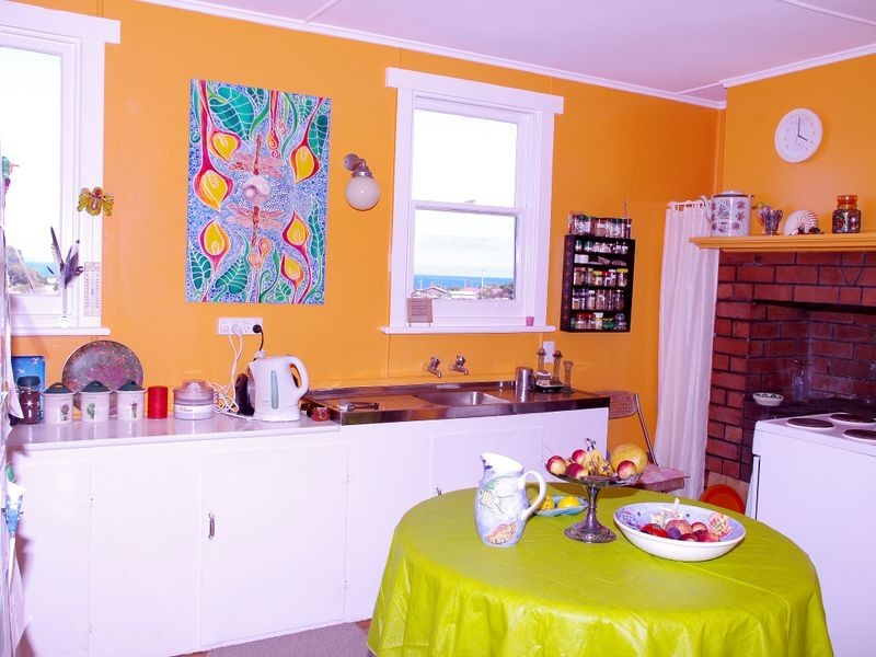 6 Victoria Street, Swansea TAS 7190