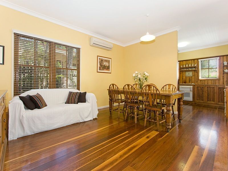 Brookfield QLD 4069