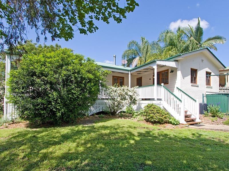 Brookfield QLD 4069