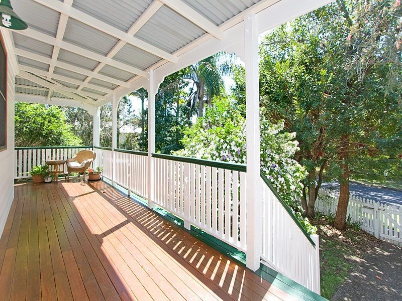 Brookfield QLD 4069