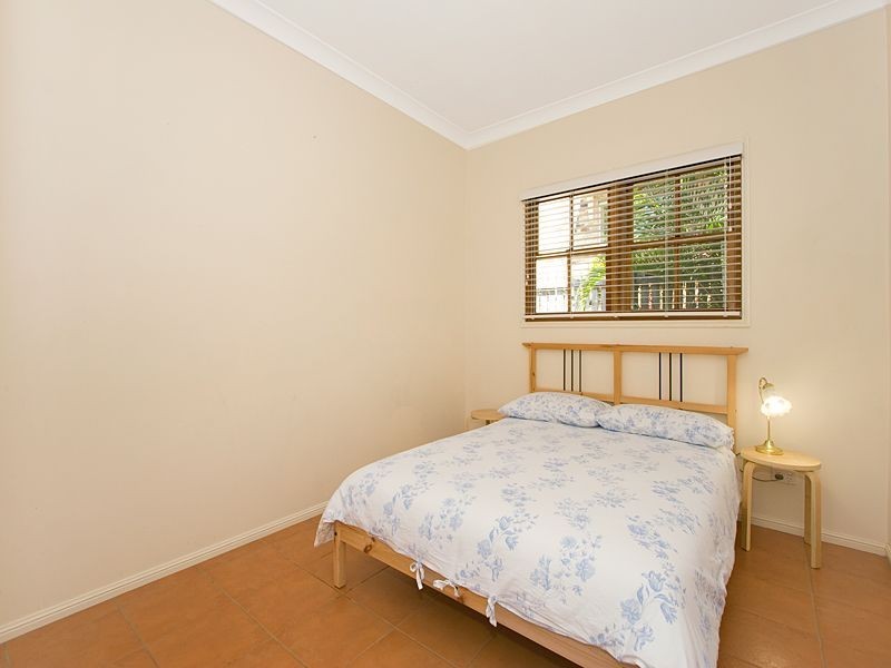 Brookfield QLD 4069