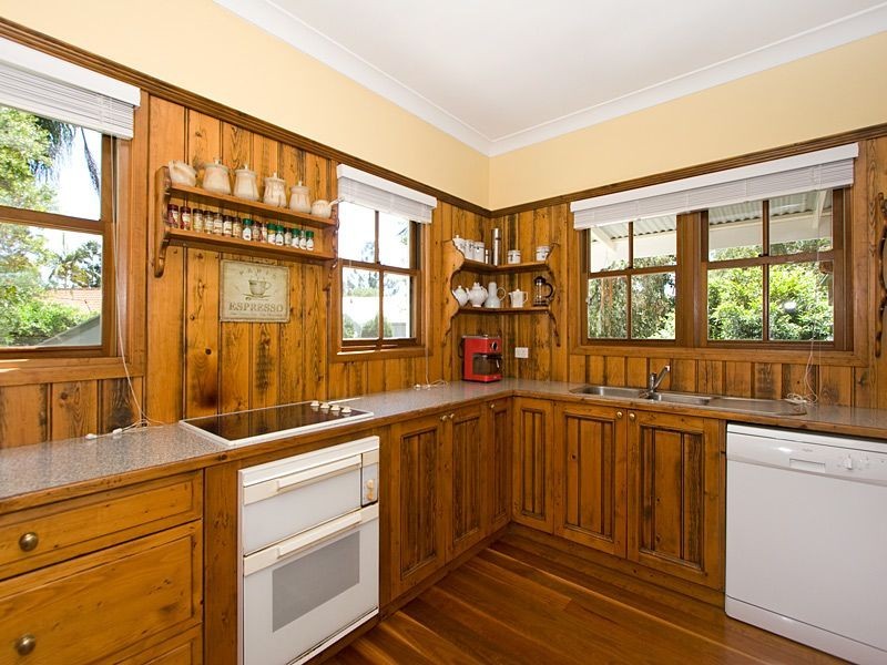 Brookfield QLD 4069