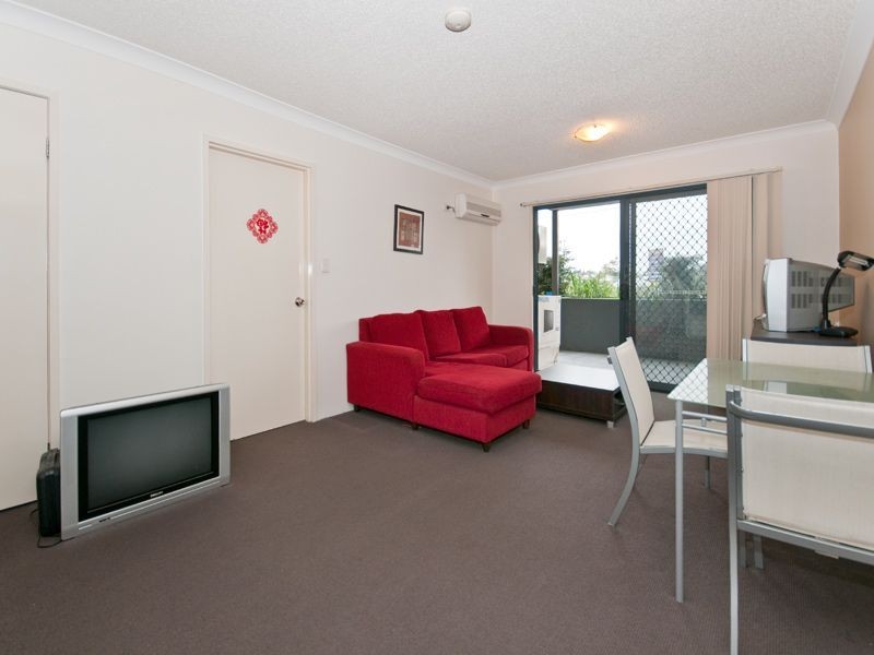 Taringa QLD 4068