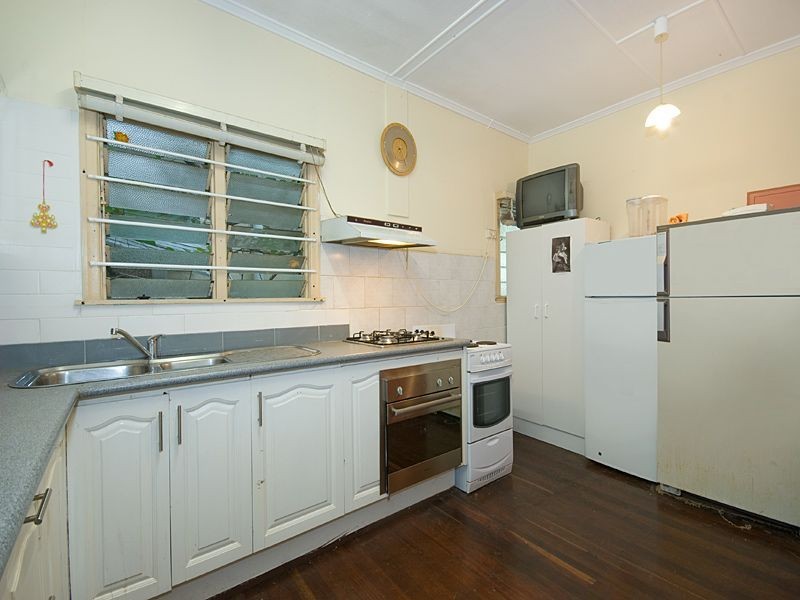 Taringa QLD 4068