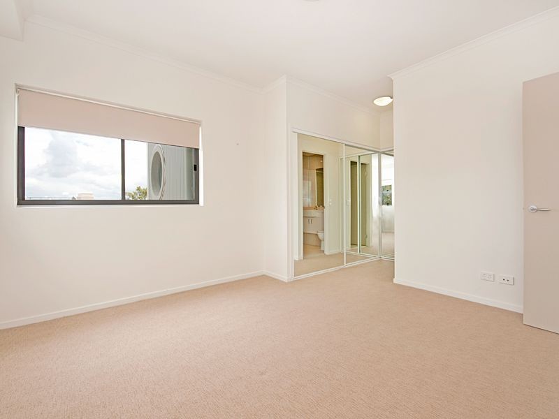 Indooroopilly QLD 4068