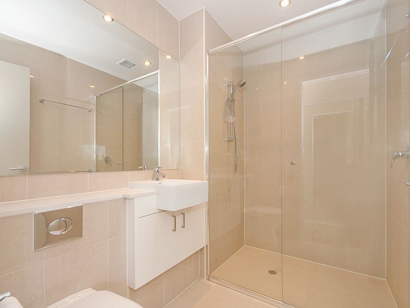 Indooroopilly QLD 4068