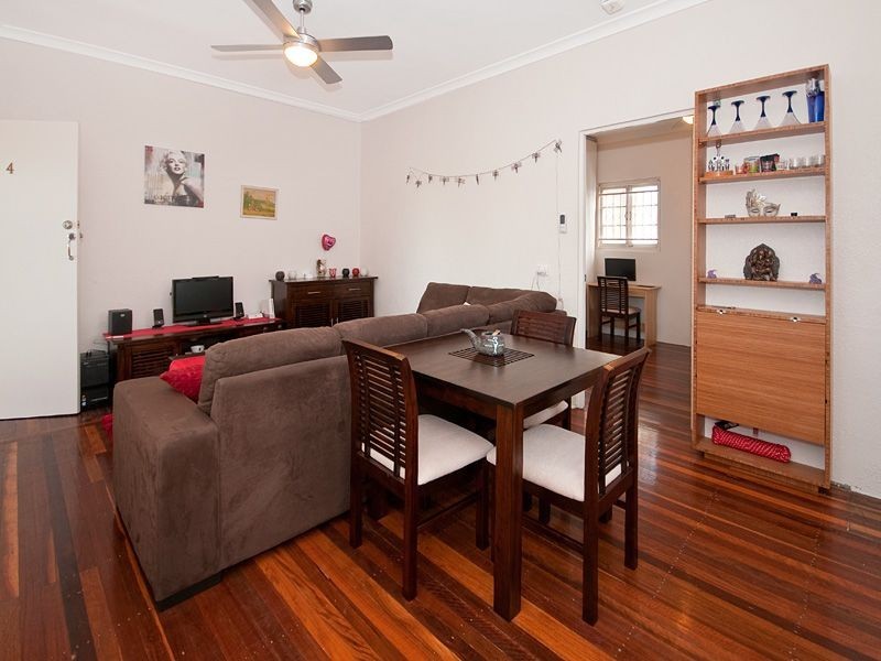 Bardon QLD 4065