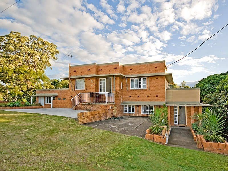Bardon QLD 4065
